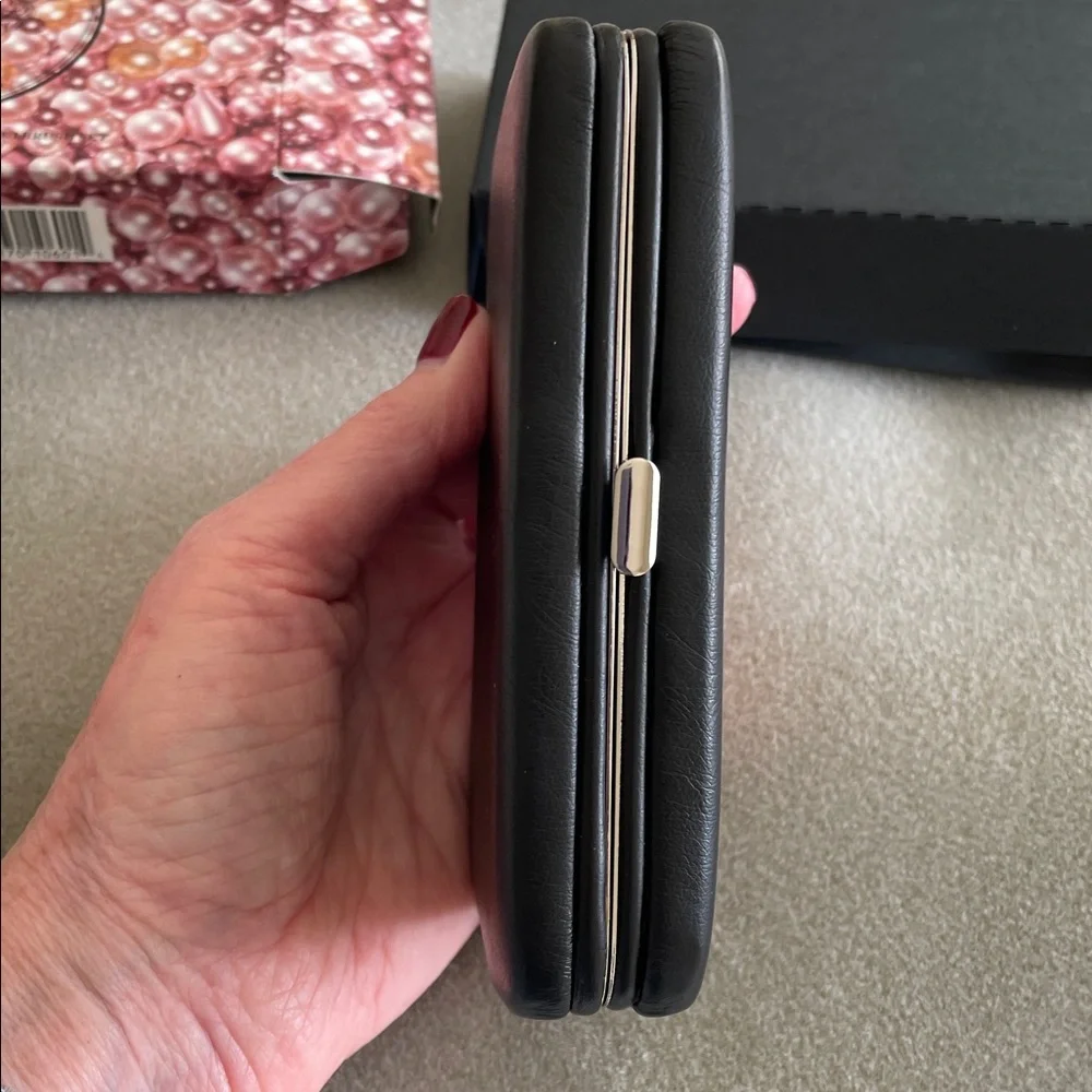 NWB BOBBI BROWN Caviar and Oyster Mini Brush Collection O/S